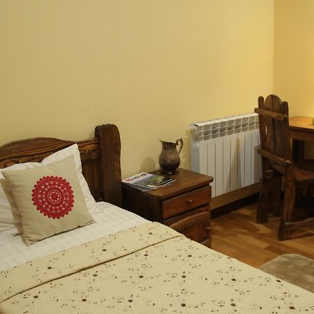 Silk Road Hotel Yerevan Bagian luar foto