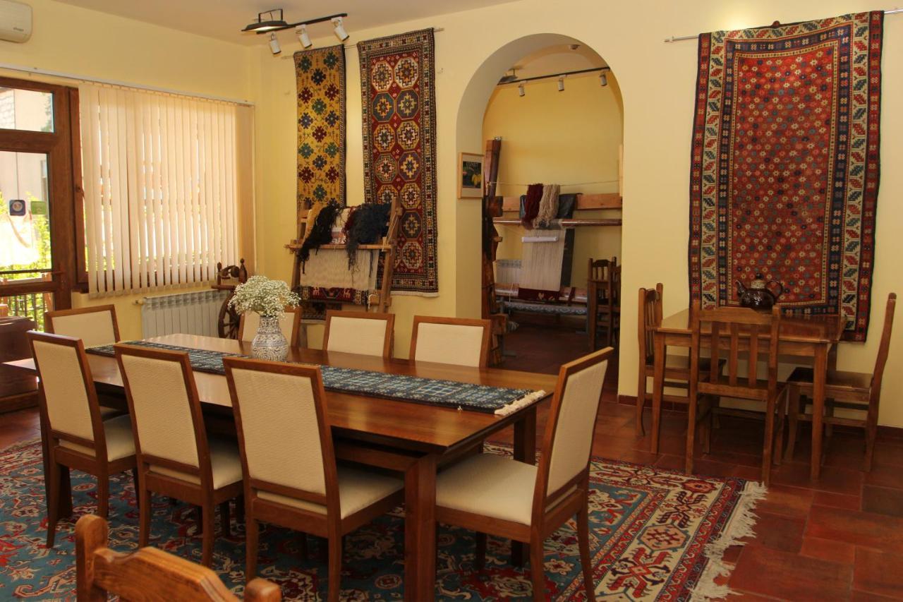 Silk Road Hotel Yerevan Bagian luar foto