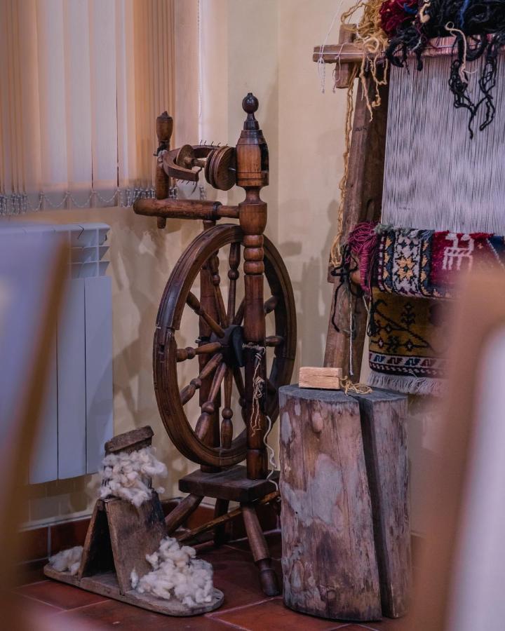 Silk Road Hotel Yerevan Bagian luar foto