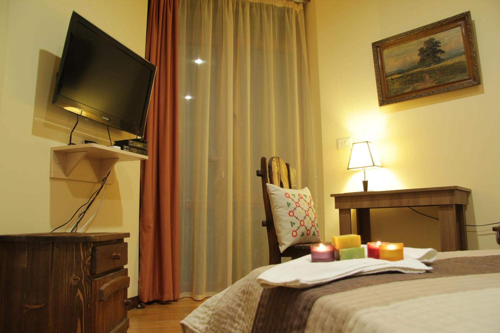 Silk Road Hotel Yerevan Bagian luar foto