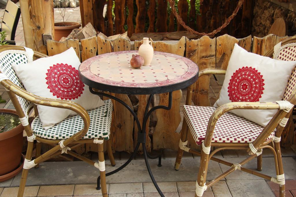 Silk Road Hotel Yerevan Bagian luar foto