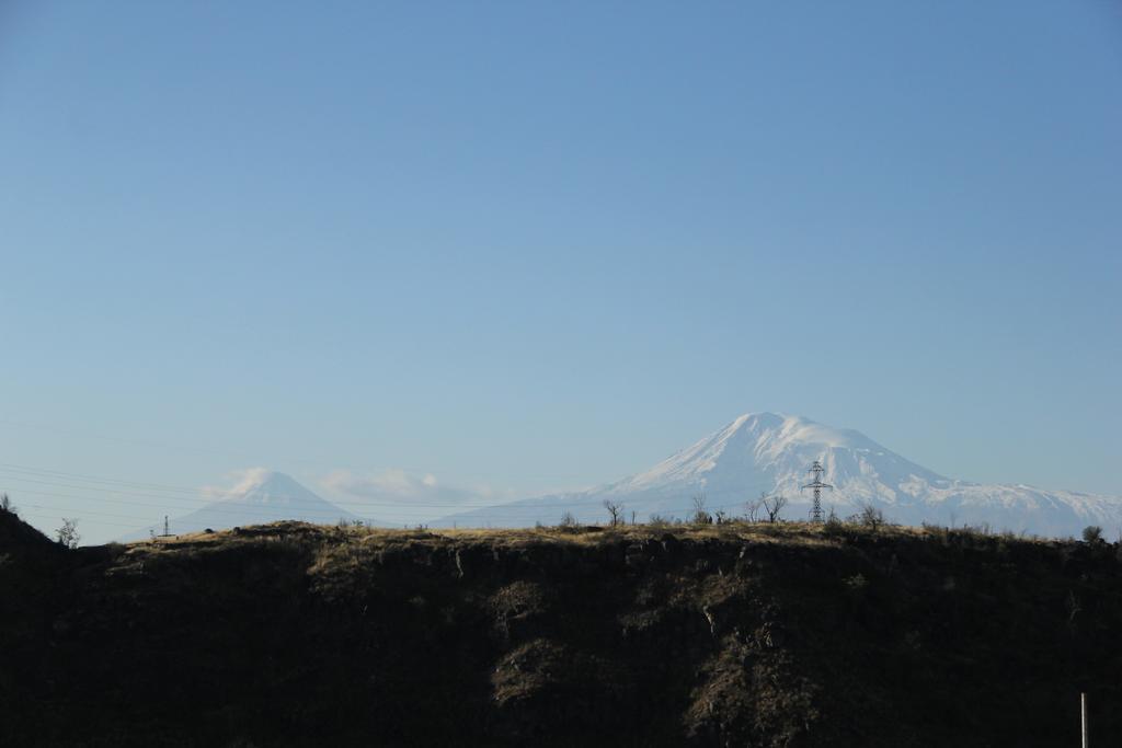 Silk Road Hotel Yerevan Bagian luar foto